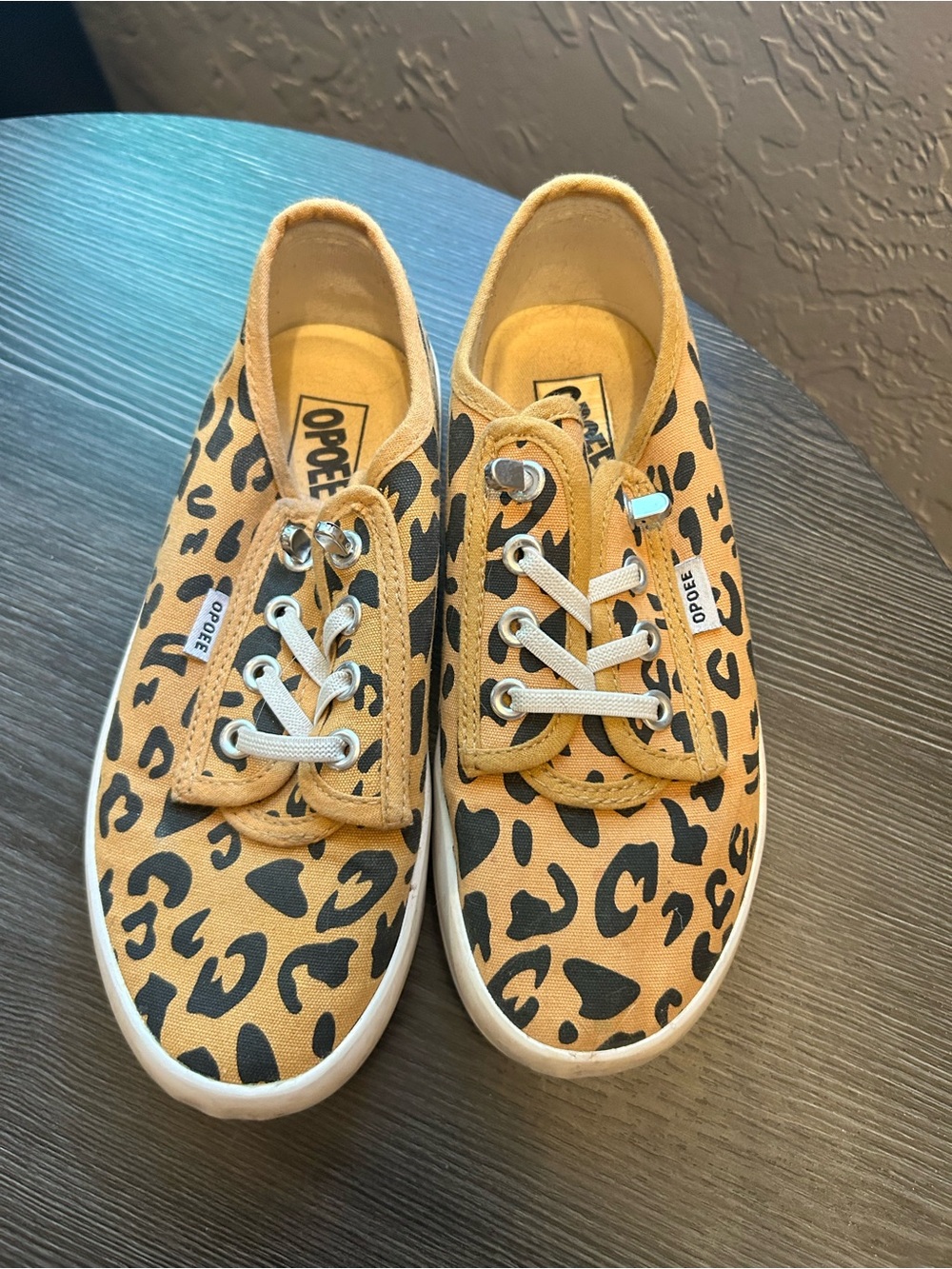 OPOEE Leopard Print Canvas Sneakers - Tan & Black